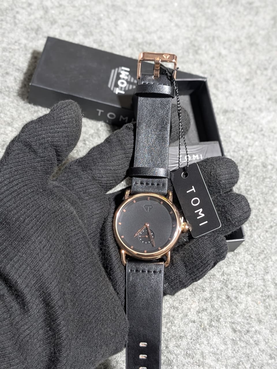 TOMI Classic Black Leather Strap Men's Watch – Rose Gold Case | Premium Quartz Wrist Watch
